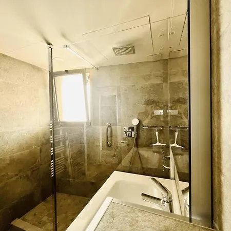 Apartment T3 Spacieux Avec Vue *